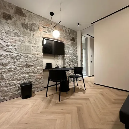 De Rerum Natura Apartament